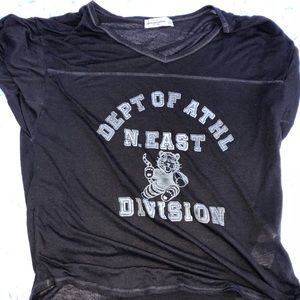 Super soft Abercrombie and Fitch t-shirt